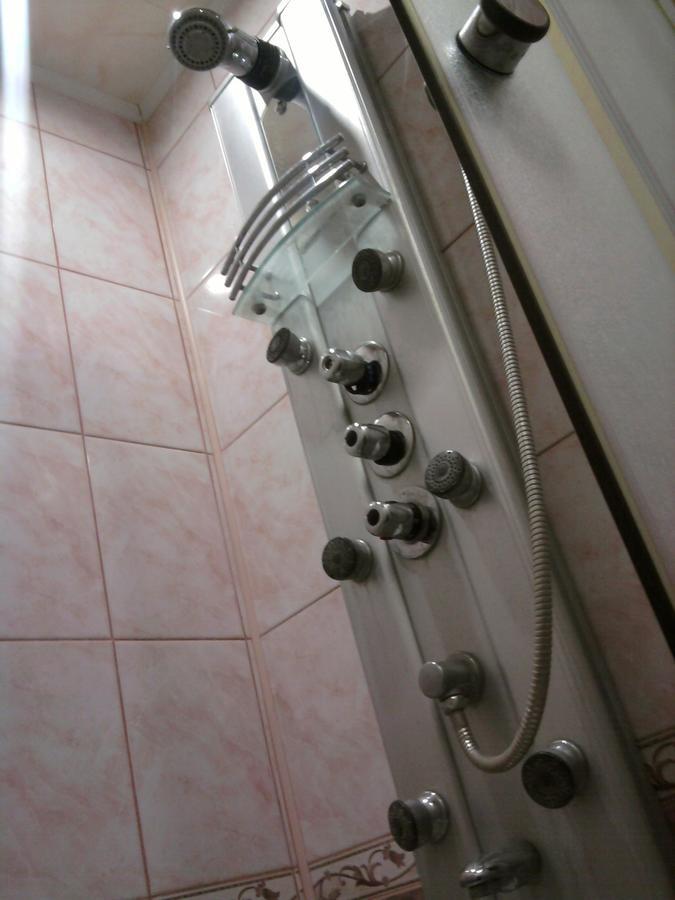 House Hotel Apartments 3 Rivne Luaran gambar